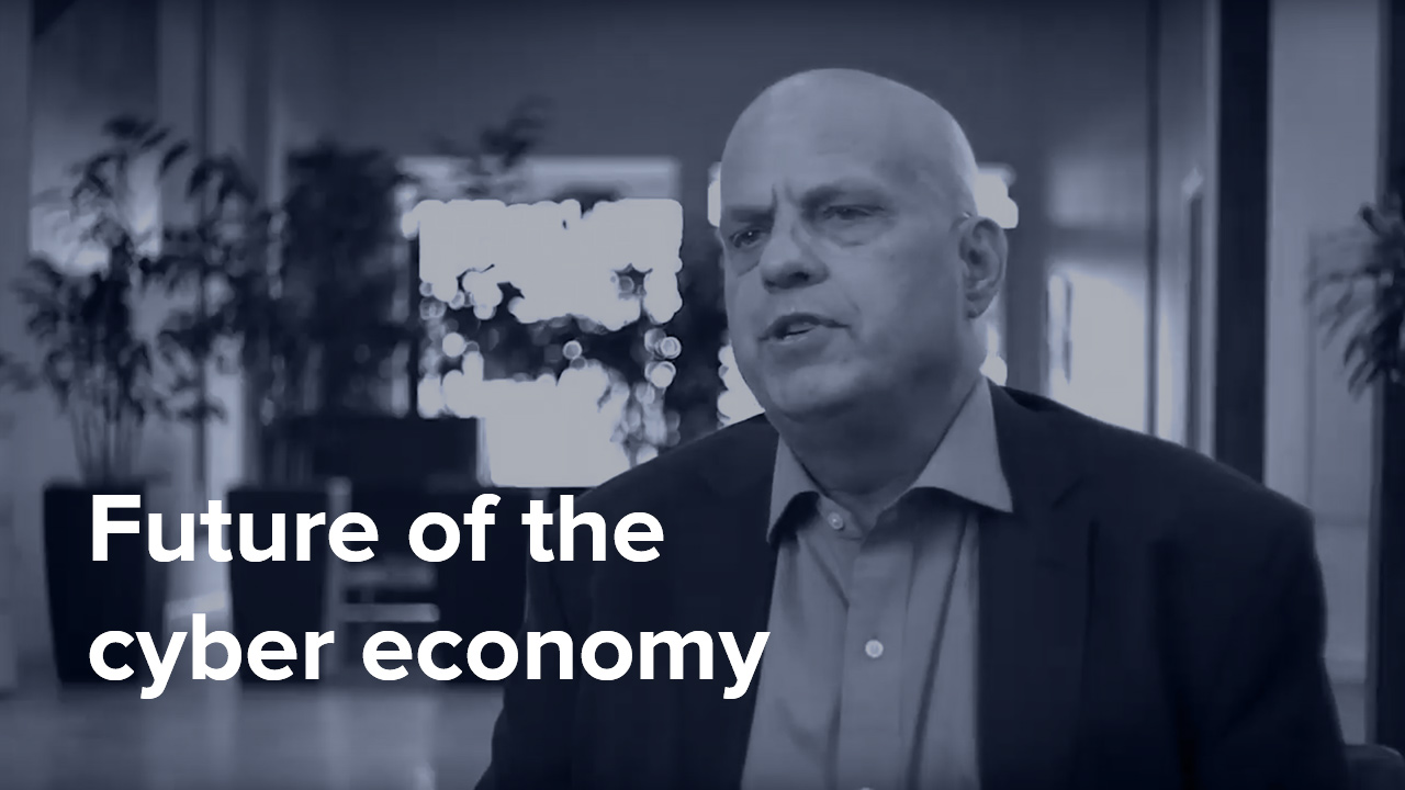 Vince Steckler tentang Masa depan ekonomi siber
